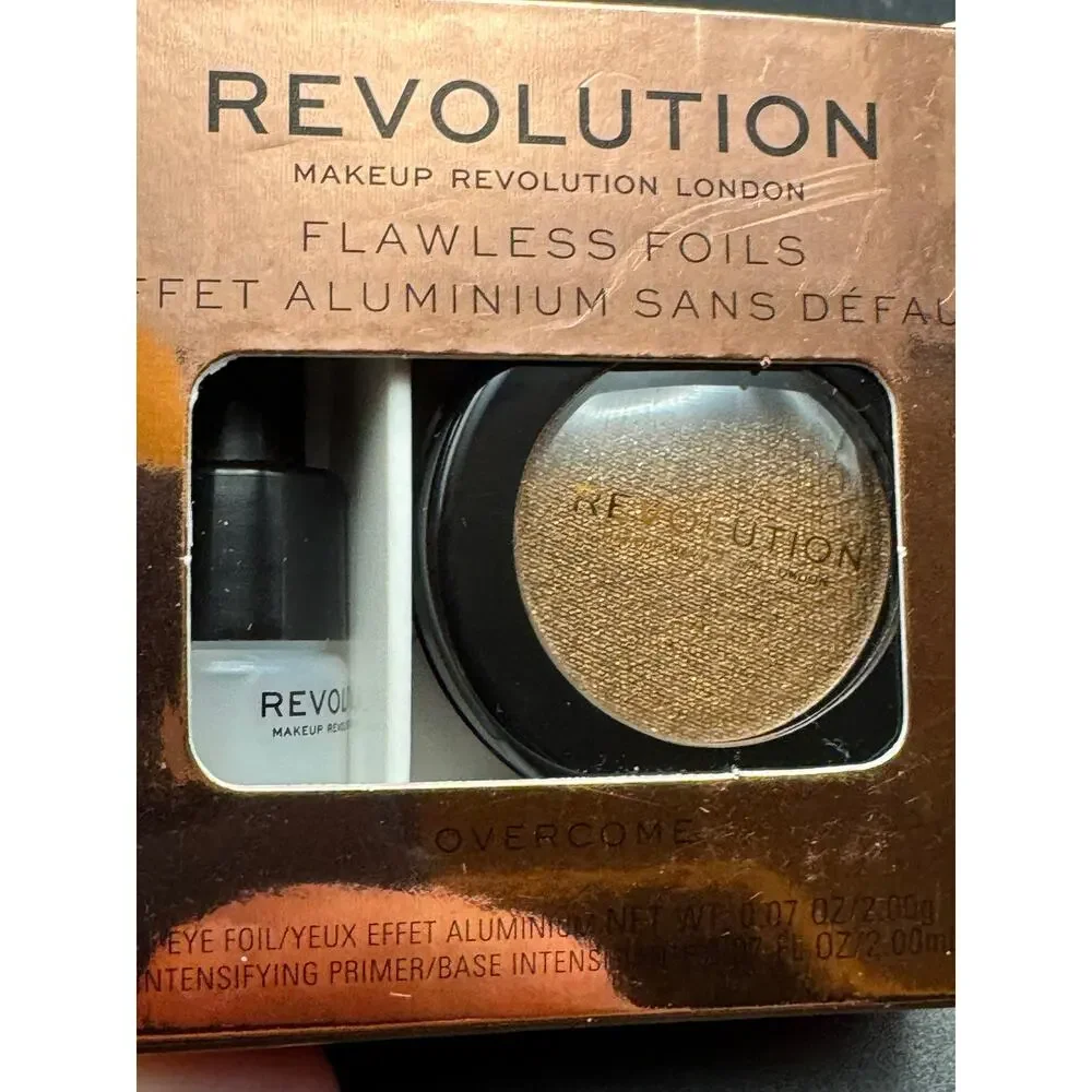 Makeup Revolution Flawless Foils Eyeshadow Shades Overcome and Rose Gold Set 1
